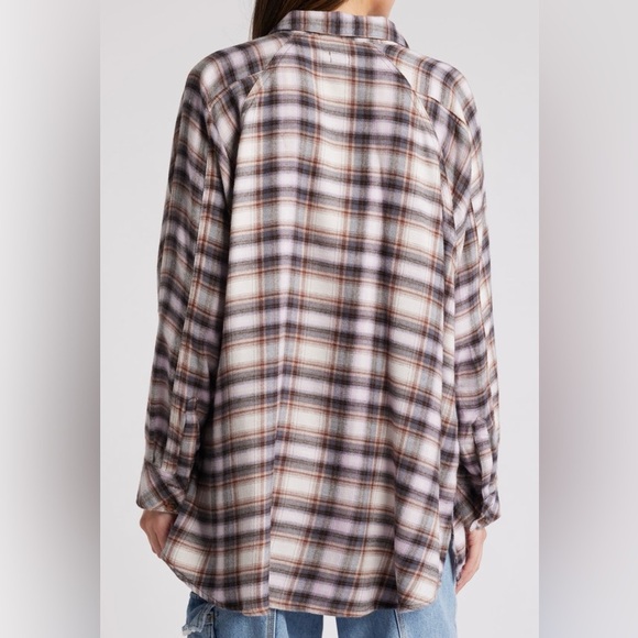 New Urban Outfitters Plaid Flannel Shirt Size Large - Picture 2 of 5